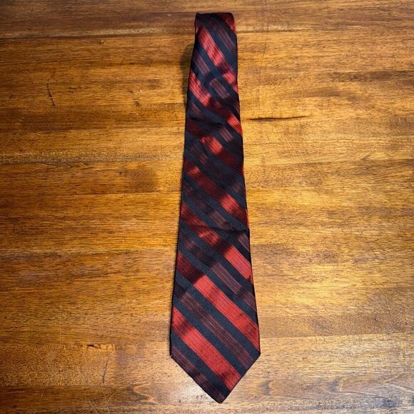 TED BAKER LONDON  100% Silk Stripe Tie - Picture 1 of 4